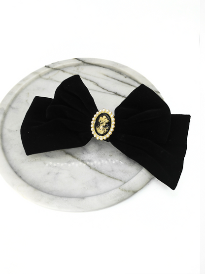 Cameo Pearl Embellished Short Velvet Bow Hair Clip - cllovestudio