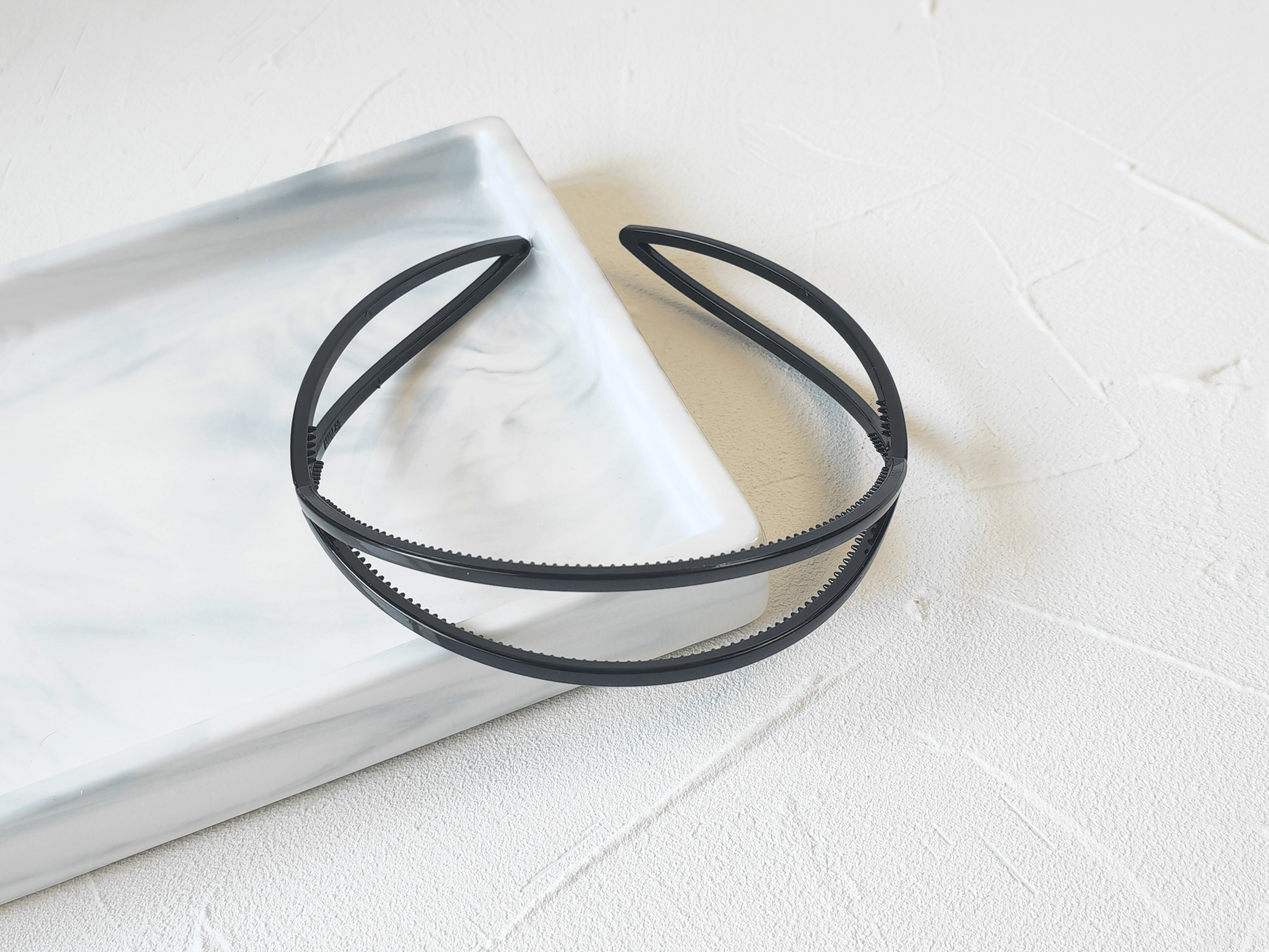 Classic Black Thin Crisscross Headband - cllovestudio