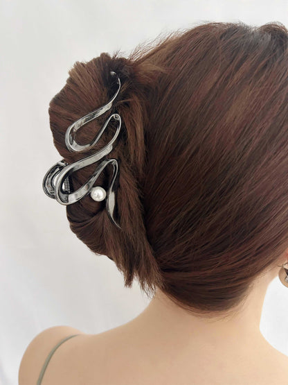 Elegant Pearl-Accented Wave Alloy Hair Claw Clip - cllovestudio