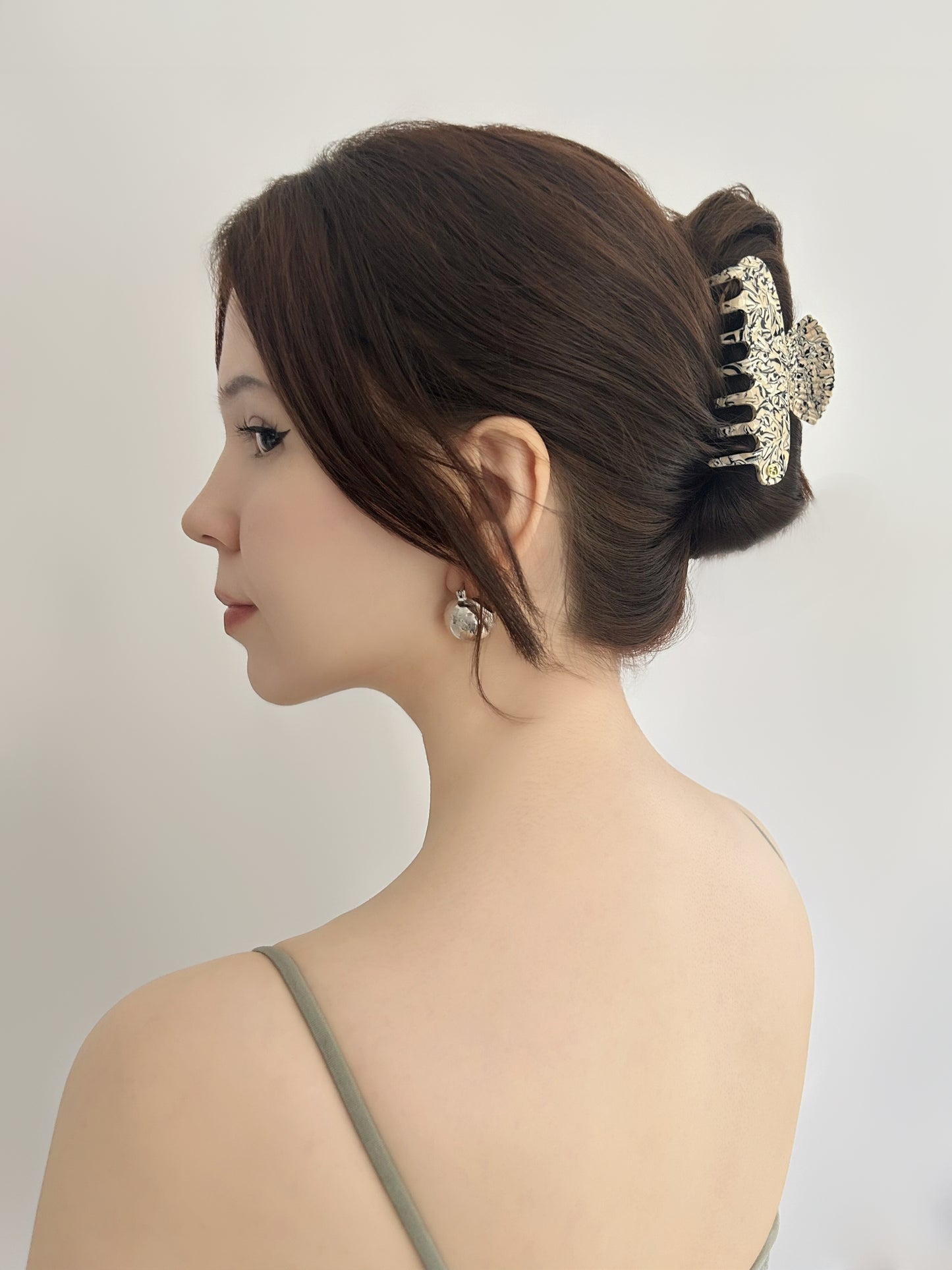 Floral Shell Hair Claw Clip - cllovestudio