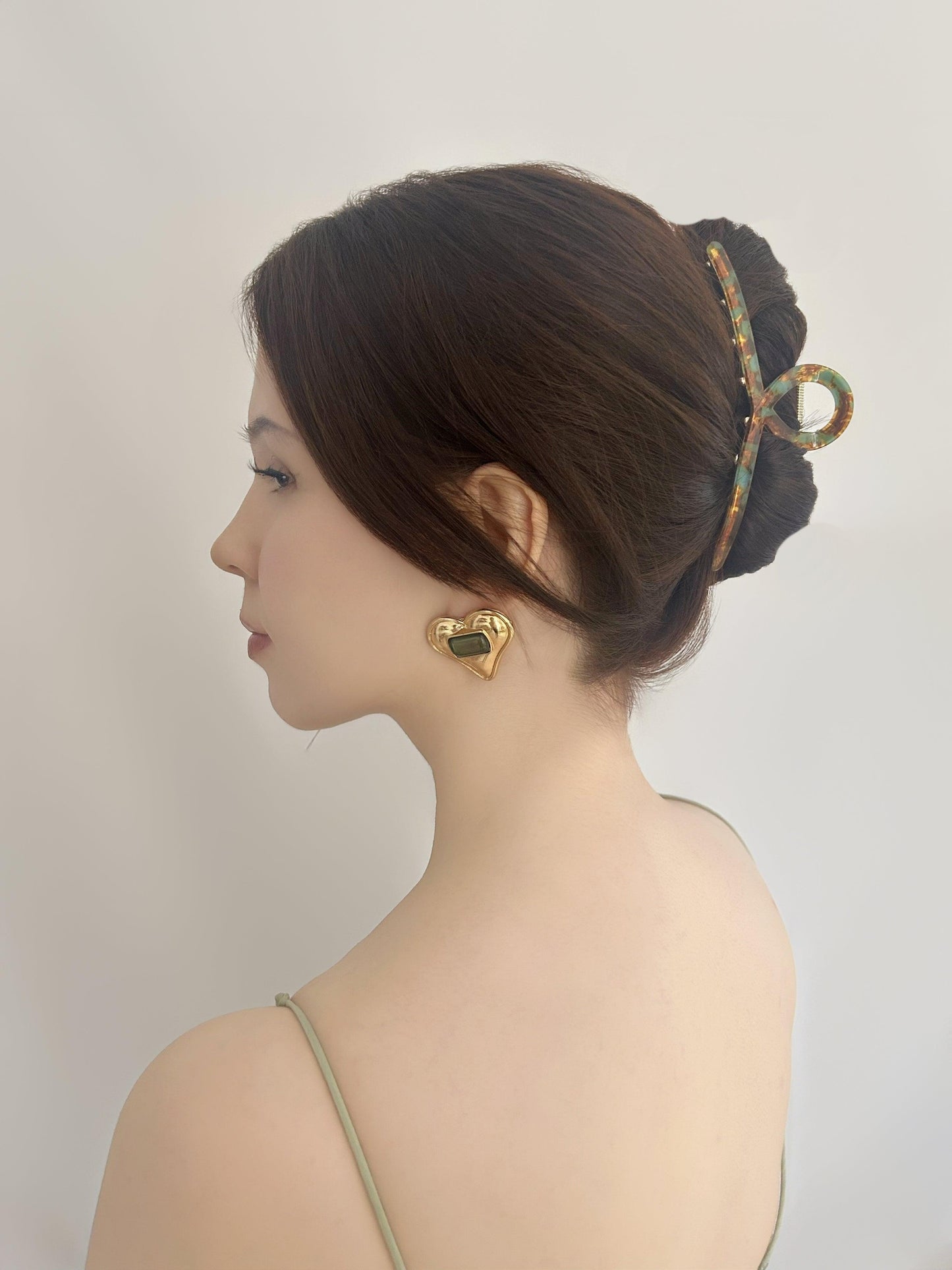 Mint Tortoiseshell Twisted Hair Claw Clip - cllovestudio